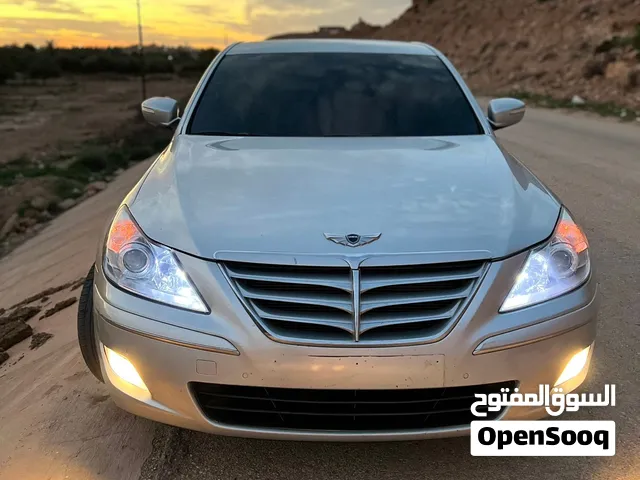 جينسس 2010 لون رصاصي