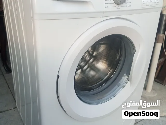 غسالة فل اتوماتيك شارب 8 كيلو بحال الوكالة موجودة في الزرقاء الجديدة للبيع