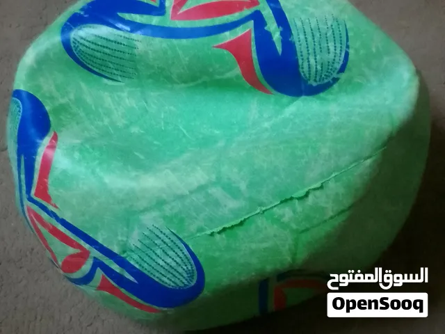 متوفر كرة القدم مستعملة