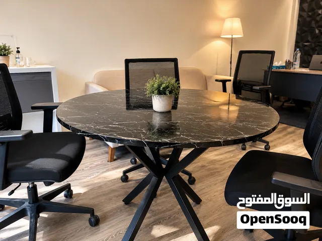 طاولة اجتماعات خشب سوداء + 4 كراسي سود