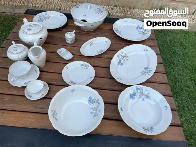 طقم صيني الماني مستورد للبيع 150 قطعه