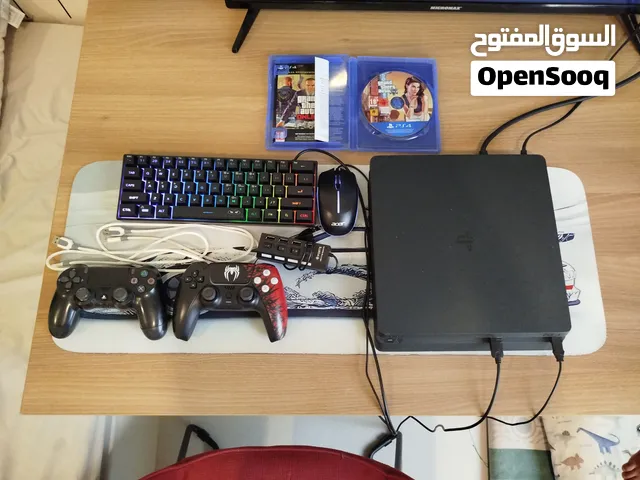 بلي ستيشن  4 استخدام اقل من سنتين