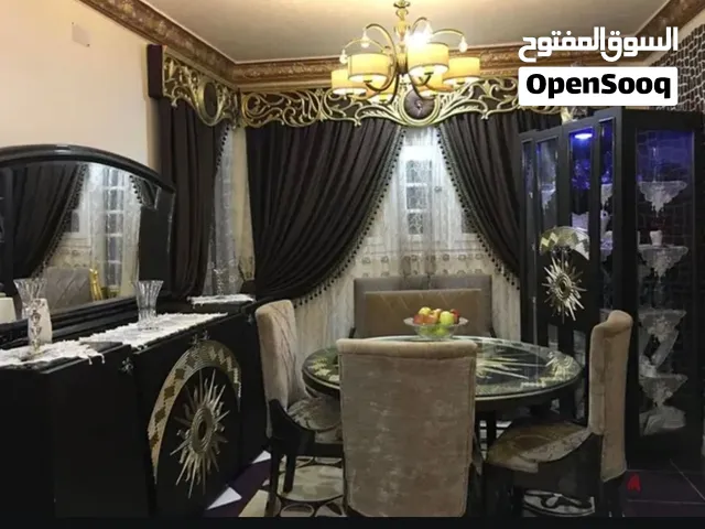 سفرة و6 كراسي وبوفيه