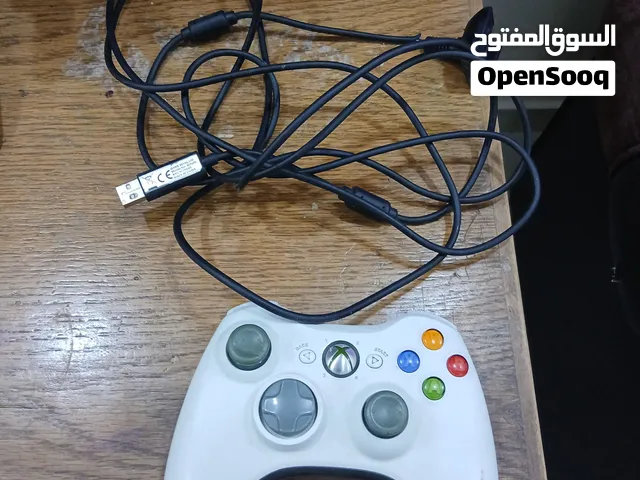 يد تحكم اكس بوكس 360 بحاله ممتازه وشغاله ميه بالميه
