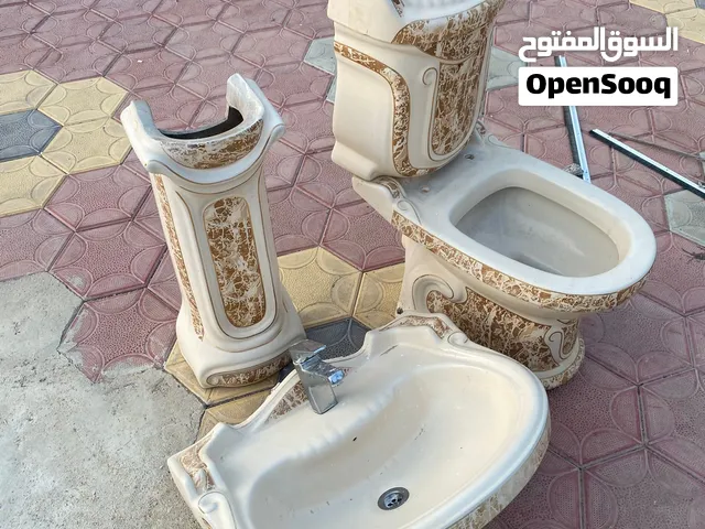 للبيع اكسسوارات الحمام ما فيهن شي