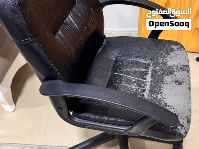 كرسي مكتب بسعر مغري