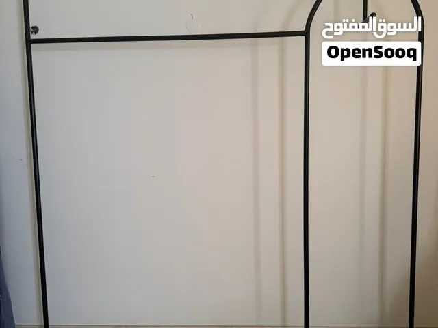 اغراض لمحل فساتين مستعمل