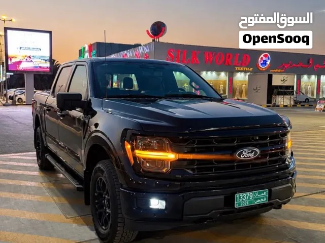 فورد F-150 2024 XLT مستعمل بحالة جيدة باللون الكحلي