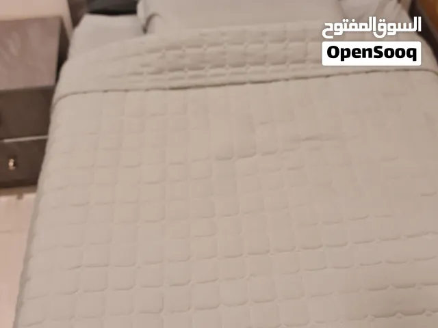 غرفة نوم سريرين جديد مع مراتب