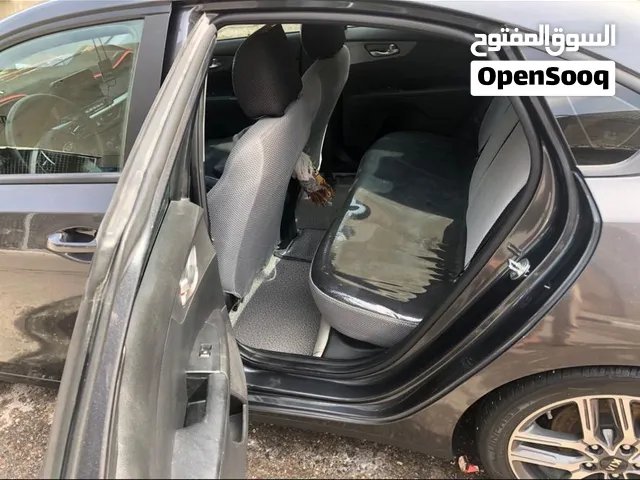 سياره مصبوغ كلين من امريكه وحادثه بس بنيد ولايت امامي وبيه فحص مندلاوي