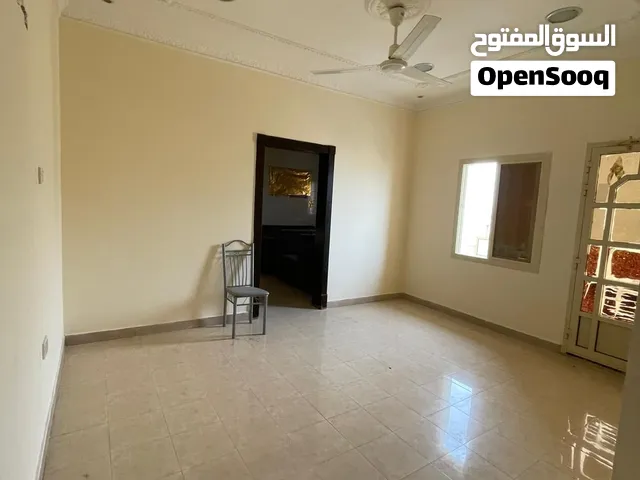شقة في عراد غرفة واحدة / صالة / مطبخ .. شامل الكهرباء والماء