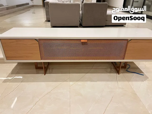 طاوله مستعمله فخمه للبيع