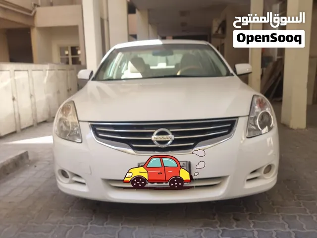 Nissan Altima 2010 urgent sale