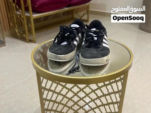 جوتي اديداس نضيف