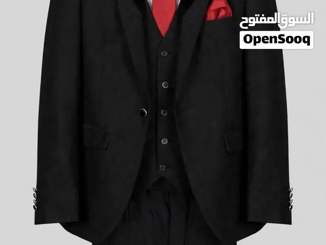 بدلة رجالي تكسيدو بكامل قطعها