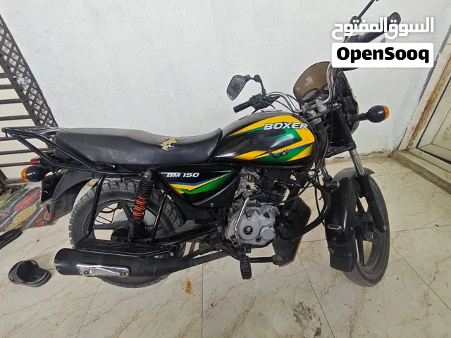 دراجة بوكسر نضيفه موديل2020 رقم وسنوية لل28 سنوية مجفته تجفيت ايد وغراض كلها جديدة واصلية كامله