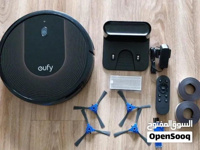 مكنسة ذكية Eufy RoboVac 30C بحالة ممتازة مع كامل الملحقات والكرتونة