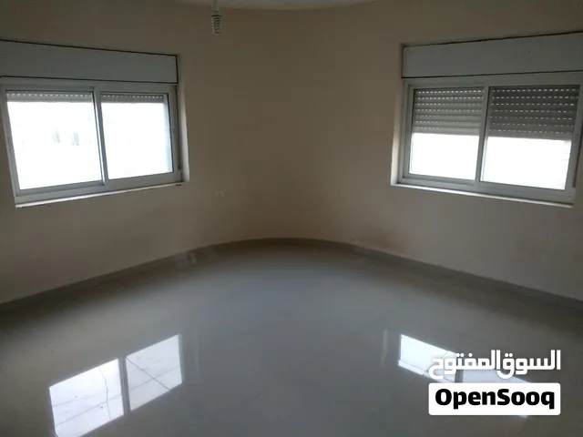 شقة صغيرة (استوديو) للايجار - البيرة - شارع نابلس