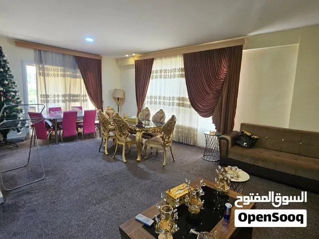 شقة سكنية للعوائل 200 متر للايجار