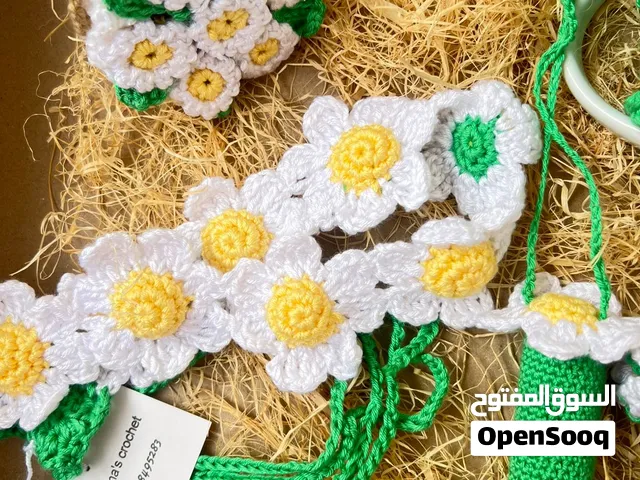 الكروشيه عنا وبس حسب الطلب اسعار تبدأ من نص دينار حسب الطلب