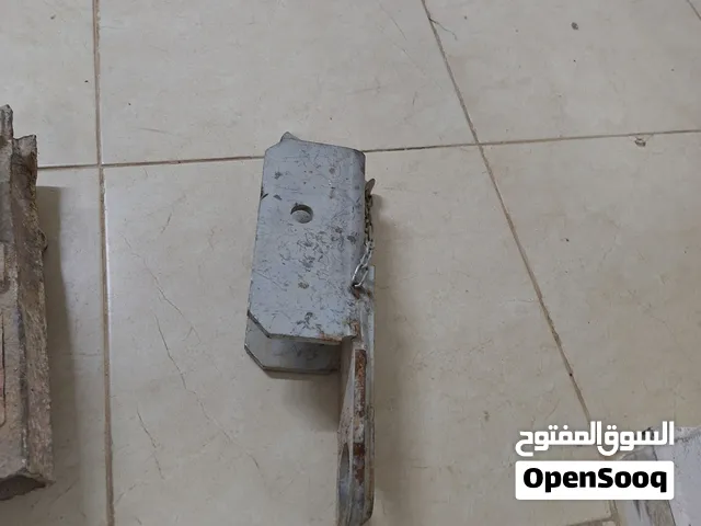 مرابط وقوابض سحب وتقشيط حديد ثقيل للمعدات والمقطورات (كلامبات سحب