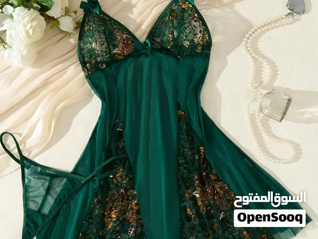 لمسة من الفخامة الملكية لنومك ، بإطلالة مذهلة تضفي رونق لجمالك ( متوفر بعدة مقاسات )