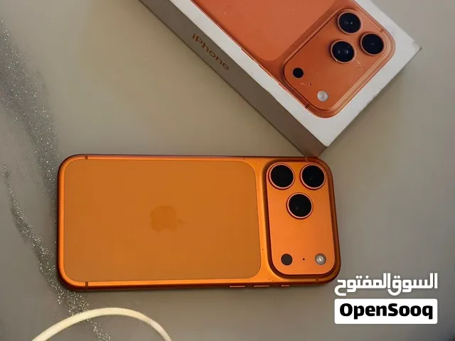 ايفون 17 برو ماكس  وارد شرق اوسط256G مشحون20مرا  مفعل قبل شهر تلفون  بحال الوكاله مع كامل اغراضه