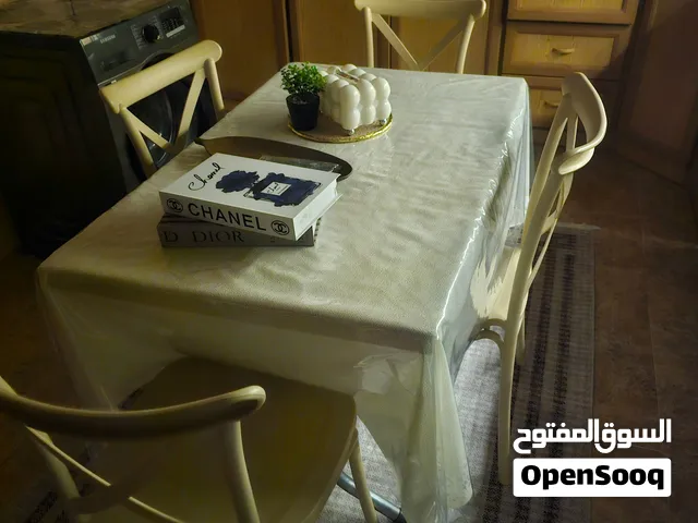 طاولة مطبخ استعمال بسيط