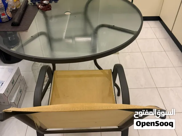 طاولة طعام