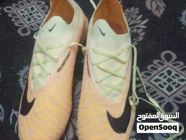 بوتي نايك درجه اولى  المقاس 40