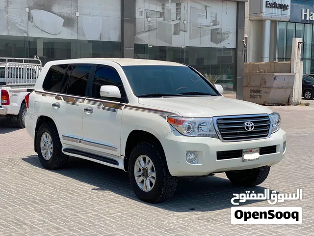 Toyota Land Cruiser GXR 2008 (White)