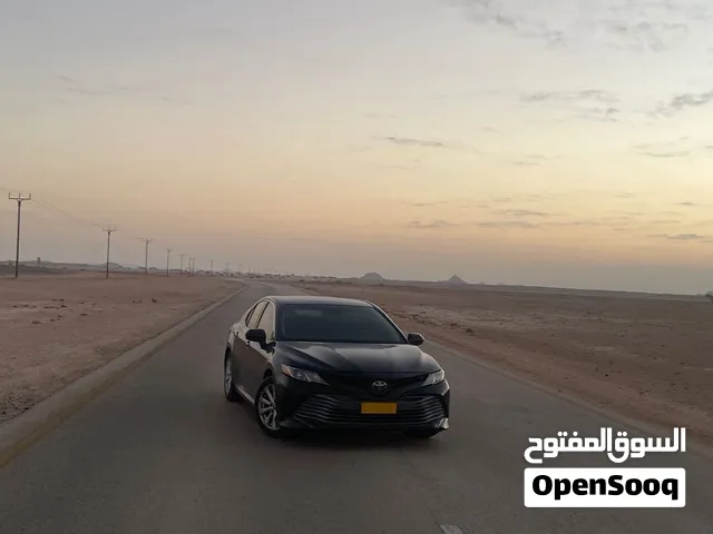 تويوتا كامري 2018 للبيع