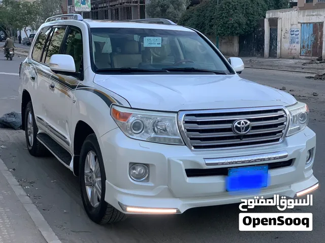 تويوتا لاندكروزر صالون 2015 VXR محرك 5.7 لكزز