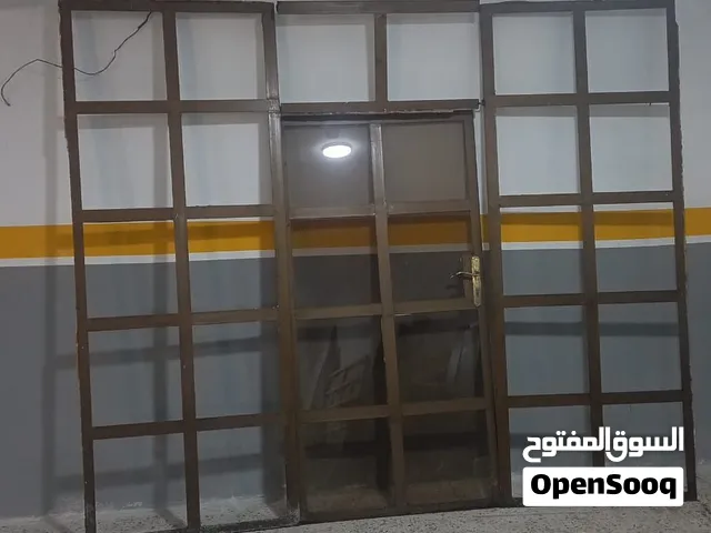 باب ثقيل للبيع 150
