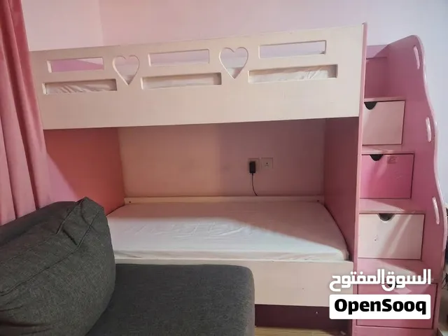 غرفة نوم بناتي نظيفة جدا