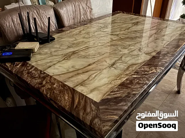 ميز طعام للبيع