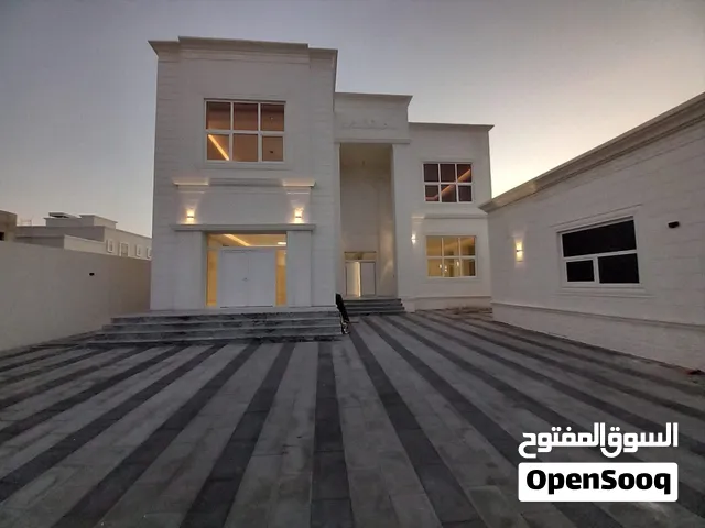 فيلا فخمة في مدينة الرياض في احواض أولى من المالك مباشره