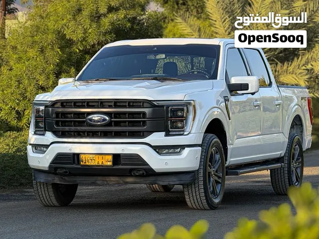 فورد F-150 لاريت 2022 بيك اب أمريكي موديل حديث بحالة ممتازة للبيع