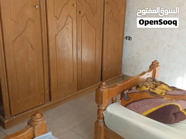 قرب سكن اميمه خلف مستشفى الجامعه غرغه و صاله مفروش قرب شقق اميمه