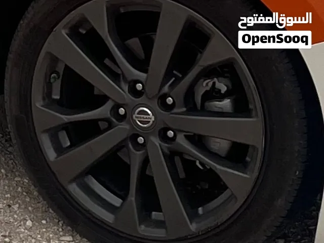 للبدل رنجات التيماء قياس 18 للبدل مع 16 الرنجات امورهم طيبة التواير تعبانة شوي للبدل فقط