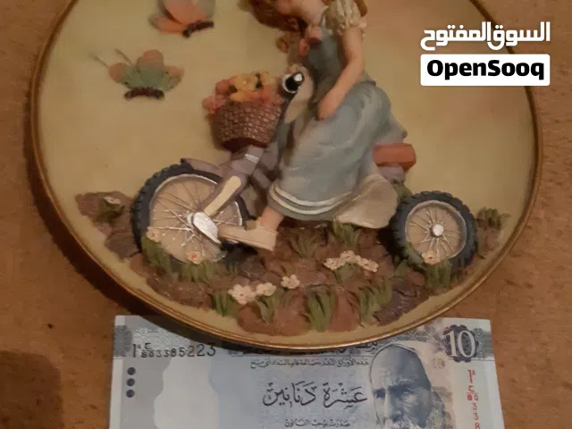تحف في حالة ممتازة تقول جديدة للبيع