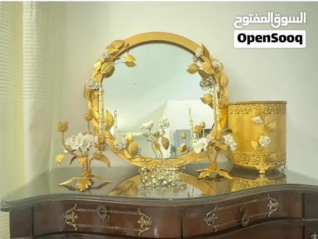 طقم مرآة وشمعدان Mirror and Candlestick Set