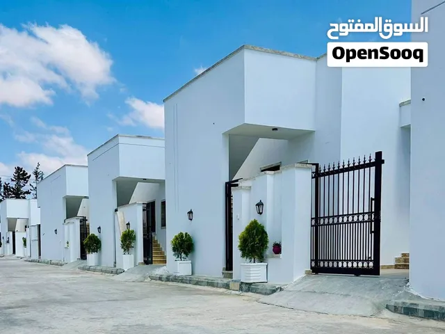 فرصه للناس الي فلوسها محدودة،آخر منزل متبقي في مقسم سكني راقي ومغلق خصوصيه كاملة للسكان بسعر 295الف