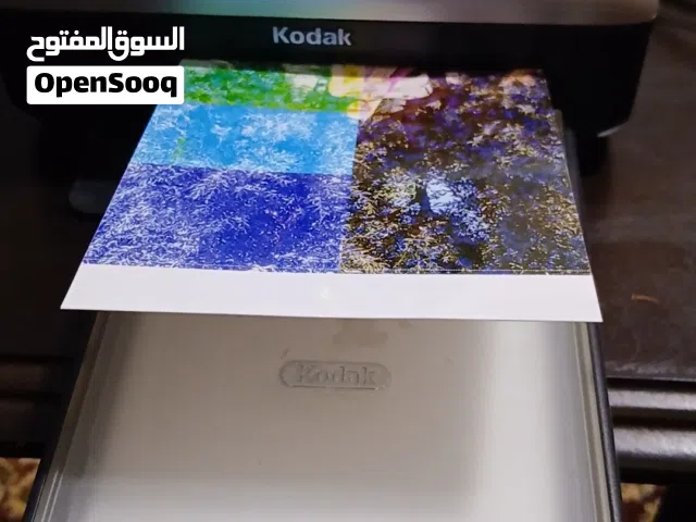 كاميرا وطابعة كوداك بحالة ممتازة مستعملين قليلا
