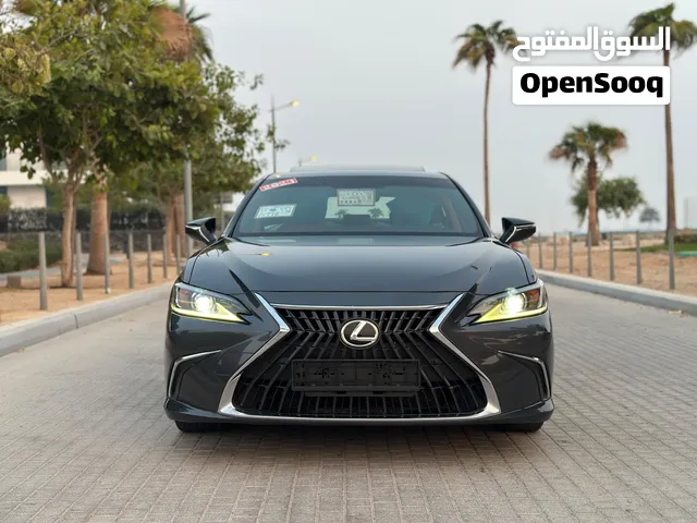 Lexus ES300 GCC model 2023