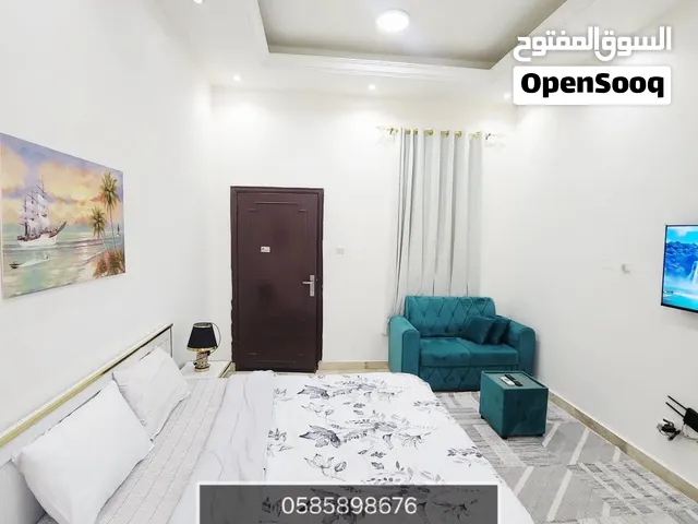 للإيجار استيديو وحمام ومطبخ مفروش ضمن فيلا في الصاروج 2200 شهري شامل