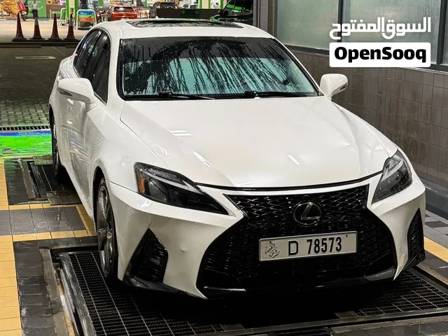 Lexus is 250 2010