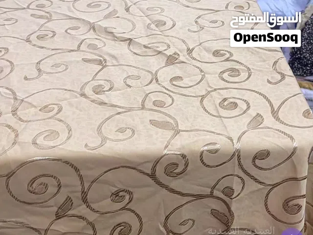 ميز و3 كراسي