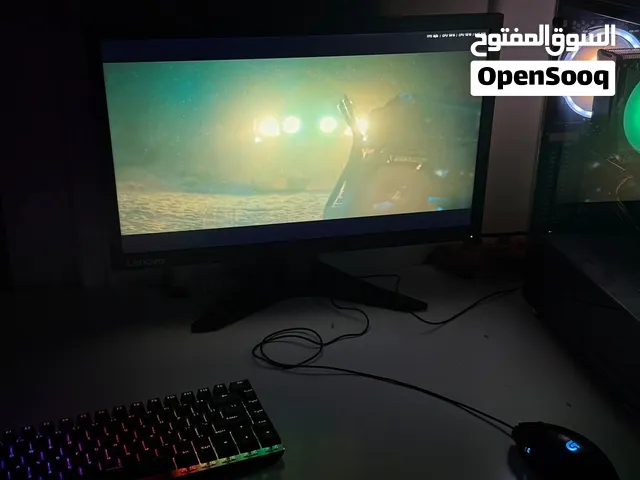 للبيع بيسي قيمينق مع الشاشة والماوس والكيبورد 2500 درهم المكان الرياض ابوظبي