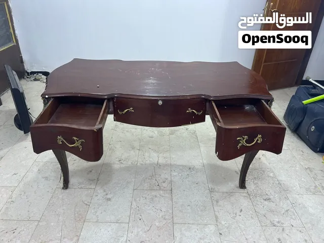 مكتب راسي مستعمل